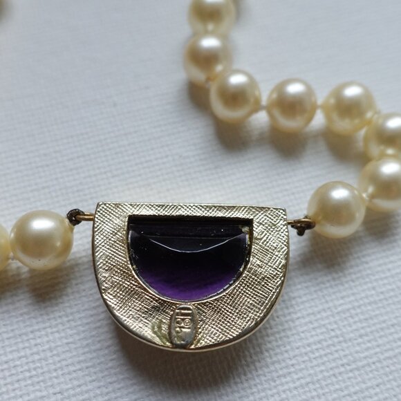 Vintage Faux Pearl Necklace with Purple Stone Accent - Picture 5 of 7